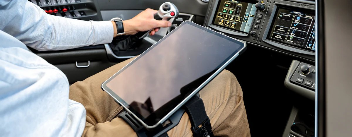 Enhancing Flight Safety with High-Quality iPad Kneeboards - MYGOFLIGHT